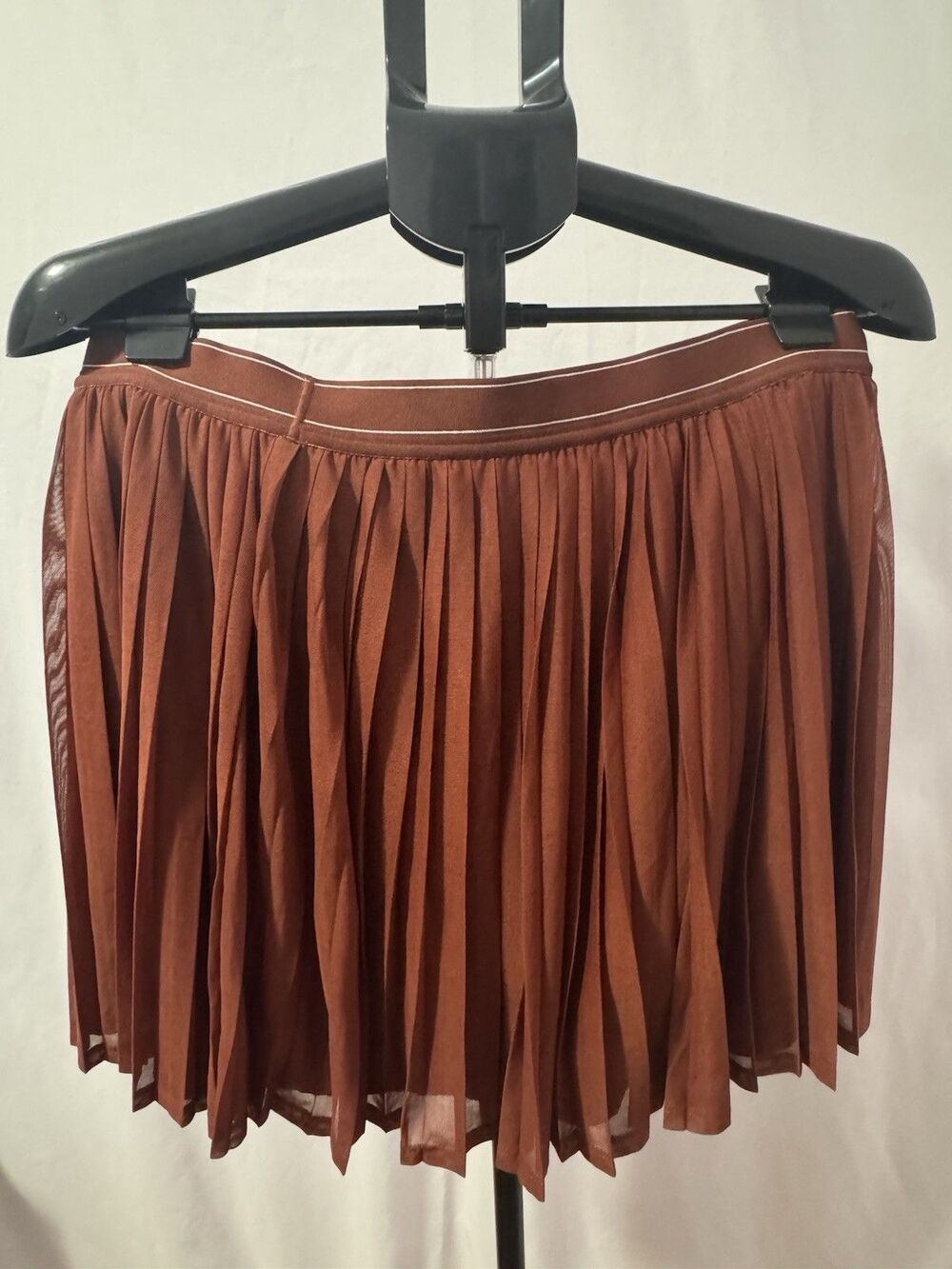 NWT CALIA Court Collection Pleated Mesh Skort Red Brown High Rise Womens L